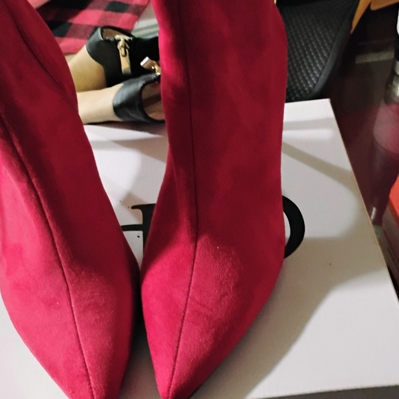 Shoes - Picture 3 of 5